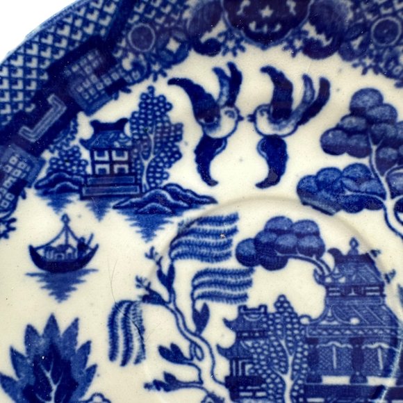 Vintage Blue Willow Tea Cup Saucer Dish Back Stamp Came off Porcelain China - Picture 5 of 7